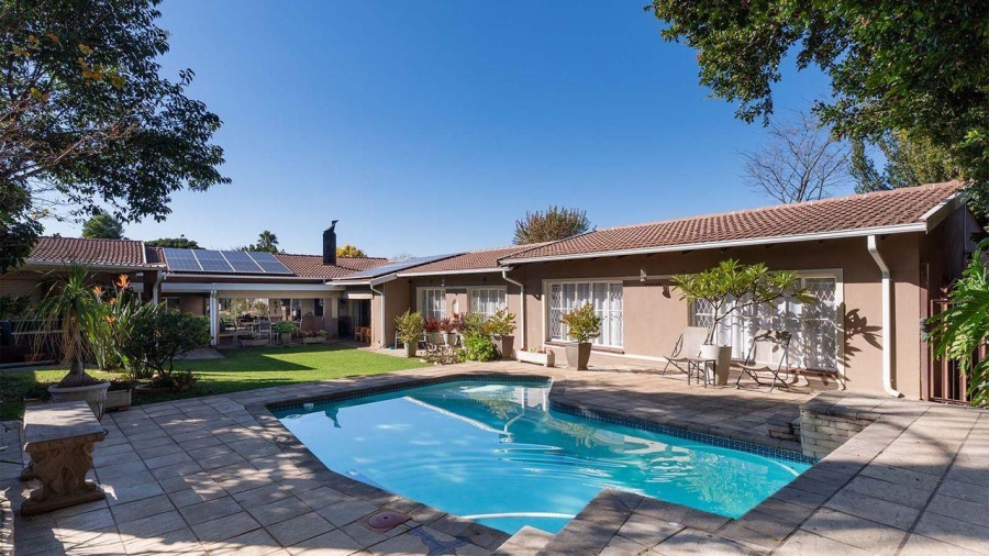 5 Bedroom Property for Sale in Van Riebeeck Park Gauteng