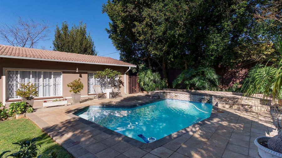 5 Bedroom Property for Sale in Van Riebeeck Park Gauteng