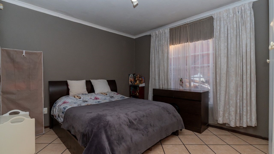 3 Bedroom Property for Sale in Terenure Gauteng