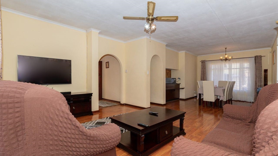 4 Bedroom Property for Sale in Birchleigh North Gauteng