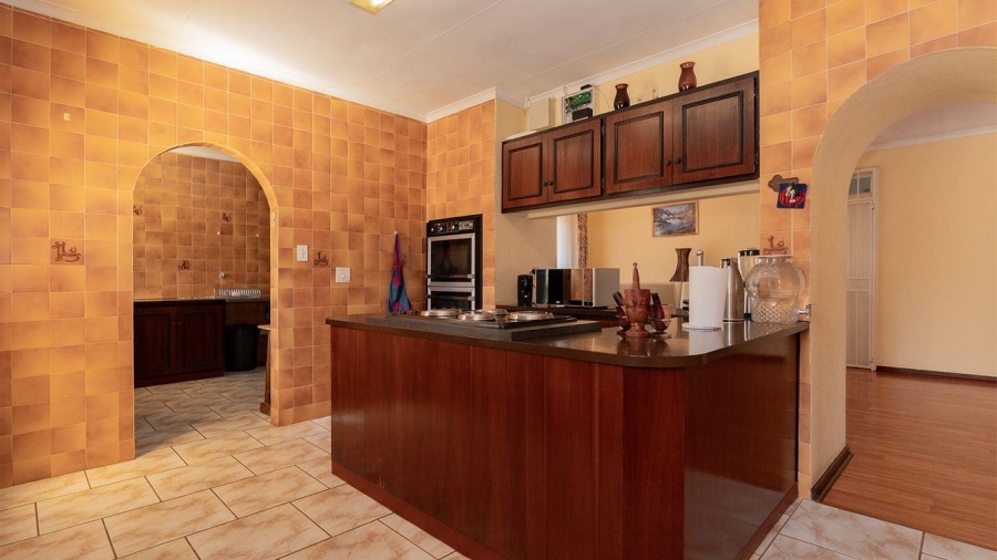 4 Bedroom Property for Sale in Birchleigh North Gauteng