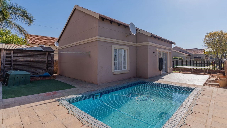 3 Bedroom Property for Sale in Terenure Gauteng
