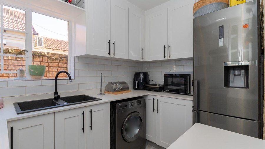 3 Bedroom Property for Sale in Terenure Gauteng