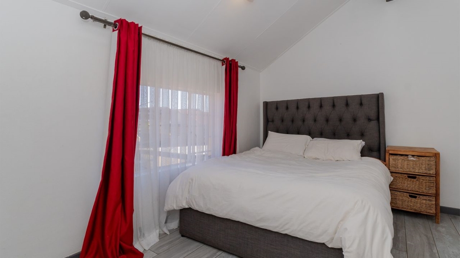 3 Bedroom Property for Sale in Terenure Gauteng