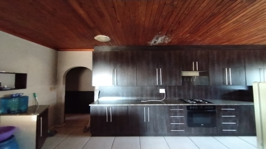 4 Bedroom Property for Sale in Vanderbijlpark CW 5 Gauteng