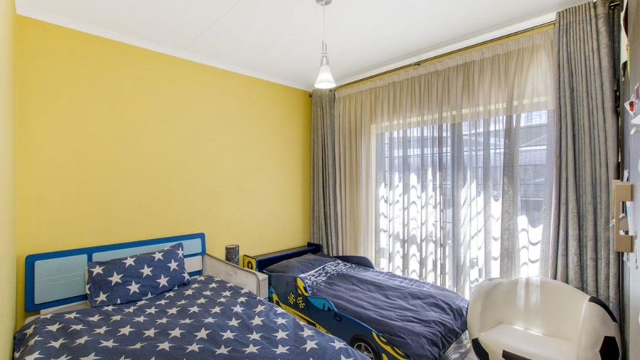 3 Bedroom Property for Sale in Petervale Gauteng