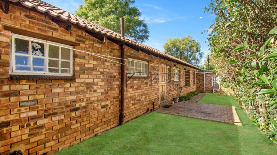 4 Bedroom Property for Sale in North Riding Gauteng