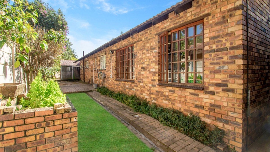 4 Bedroom Property for Sale in North Riding Gauteng