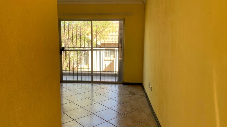 2 Bedroom Property for Sale in Wilgeheuwel Gauteng