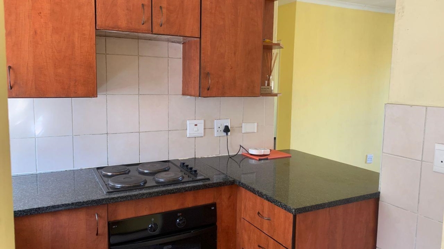 2 Bedroom Property for Sale in Wilgeheuwel Gauteng