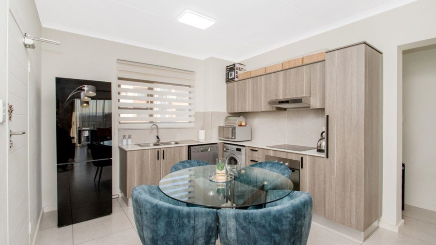 2 Bedroom Property for Sale in Northgate Gauteng