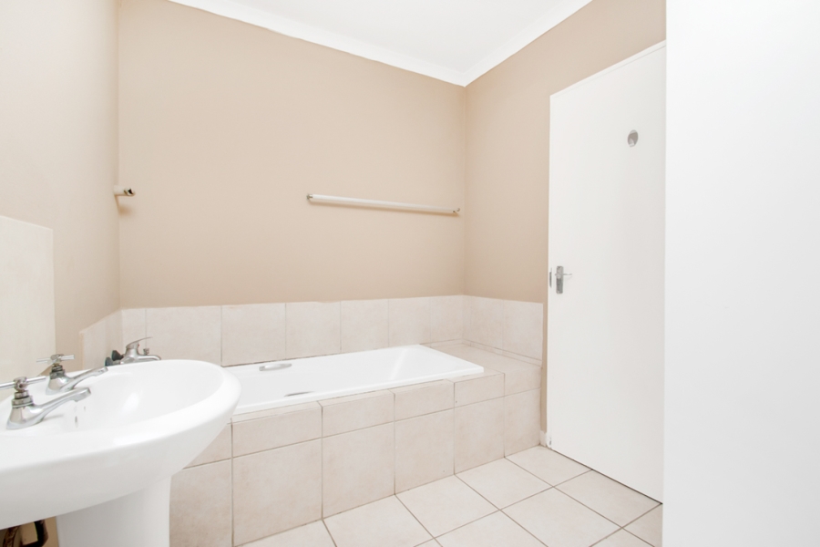 3 Bedroom Property for Sale in Cosmo City Gauteng