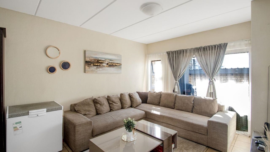 2 Bedroom Property for Sale in North Riding Gauteng