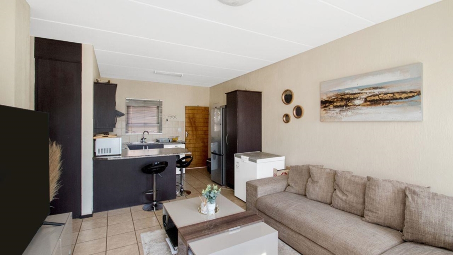 2 Bedroom Property for Sale in North Riding Gauteng