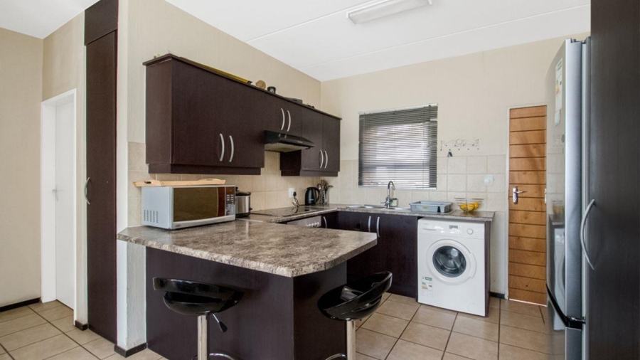 2 Bedroom Property for Sale in North Riding Gauteng