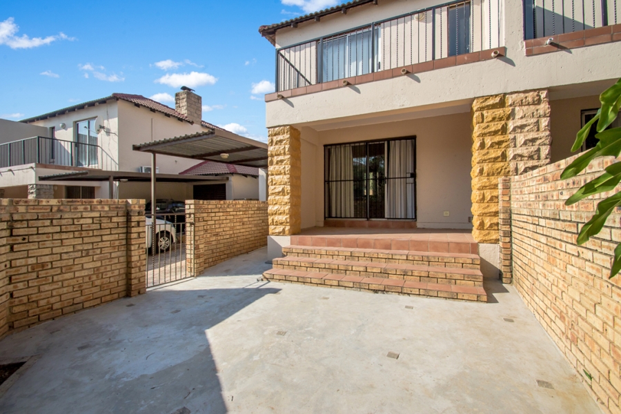 2 Bedroom Property for Sale in Northgate Gauteng