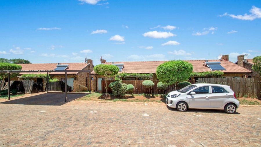 3 Bedroom Property for Sale in North Riding AH Gauteng