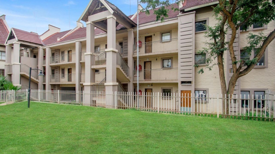 1 Bedroom Property for Sale in Sundowner Gauteng