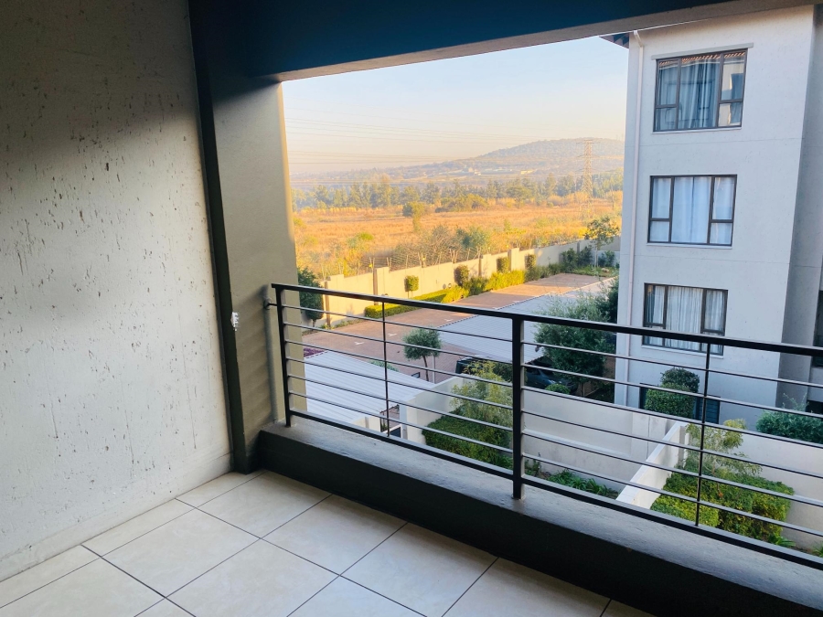 To Let 2 Bedroom Property for Rent in Barbeque Downs Gauteng