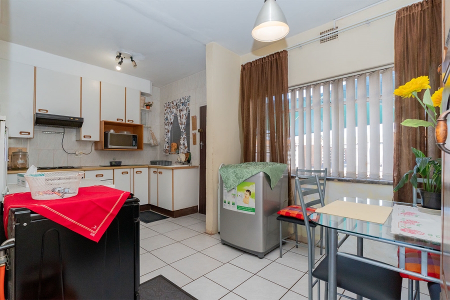 2 Bedroom Property for Sale in Rhodesfield Gauteng