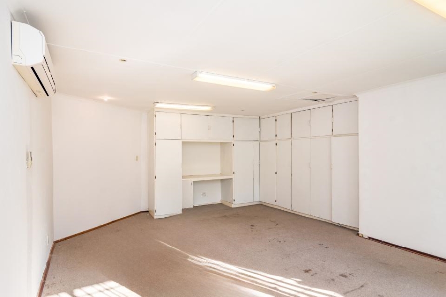 3 Bedroom Property for Sale in Sundowner Gauteng