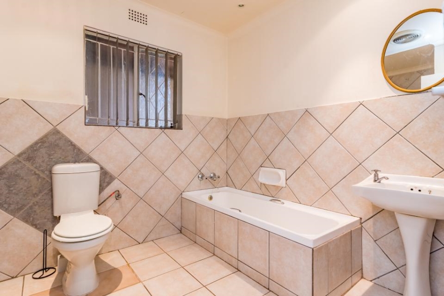 3 Bedroom Property for Sale in Sundowner Gauteng