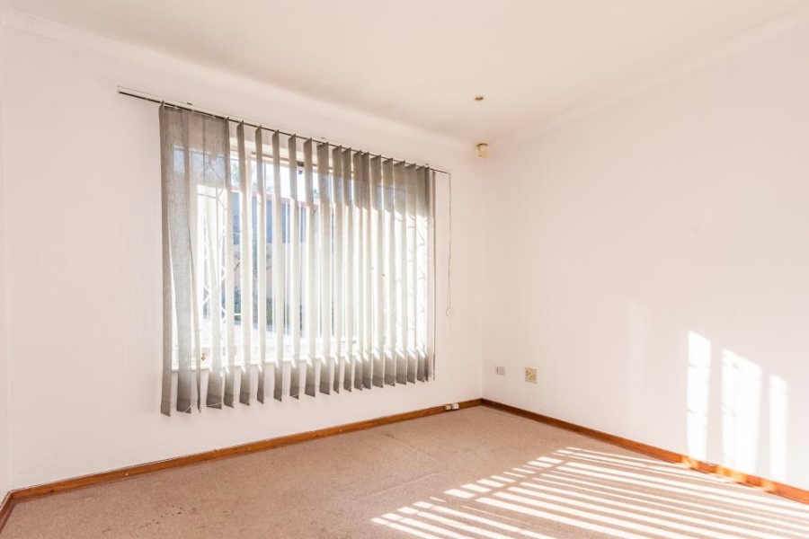 3 Bedroom Property for Sale in Sundowner Gauteng