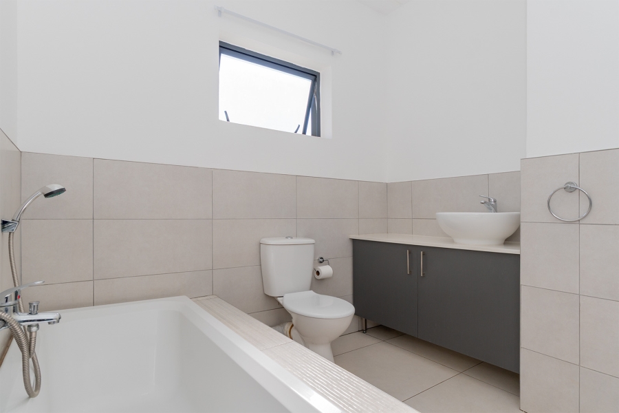 2 Bedroom Property for Sale in Brentwood Park AH Gauteng
