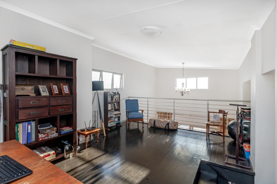 2 Bedroom Property for Sale in Fourways Gauteng