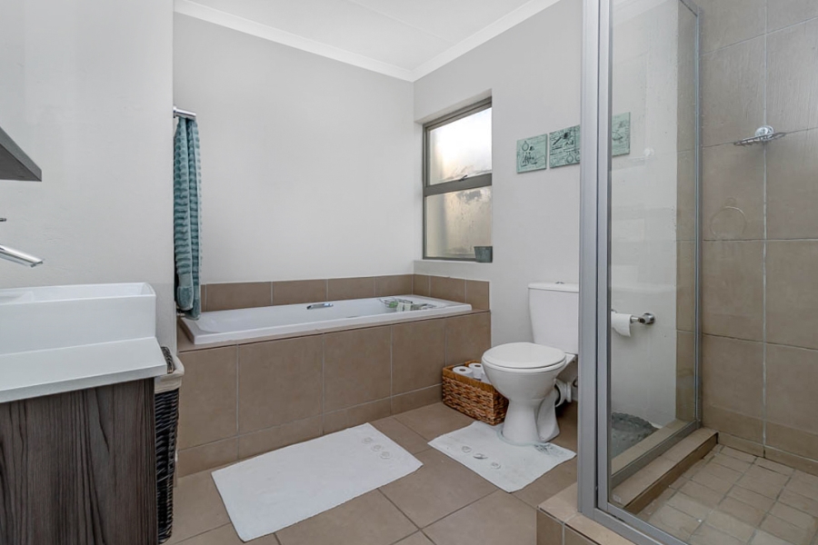 2 Bedroom Property for Sale in Fourways Gauteng