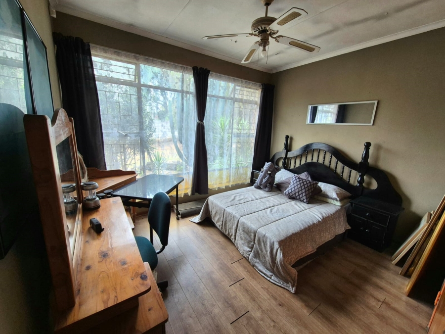 4 Bedroom Property for Sale in Wierda Park Gauteng