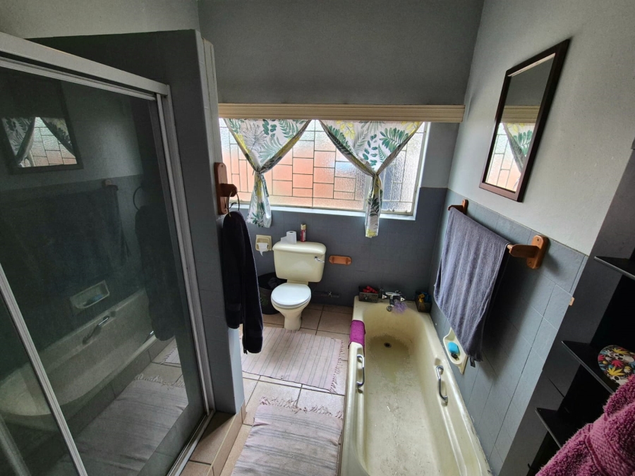 4 Bedroom Property for Sale in Wierda Park Gauteng