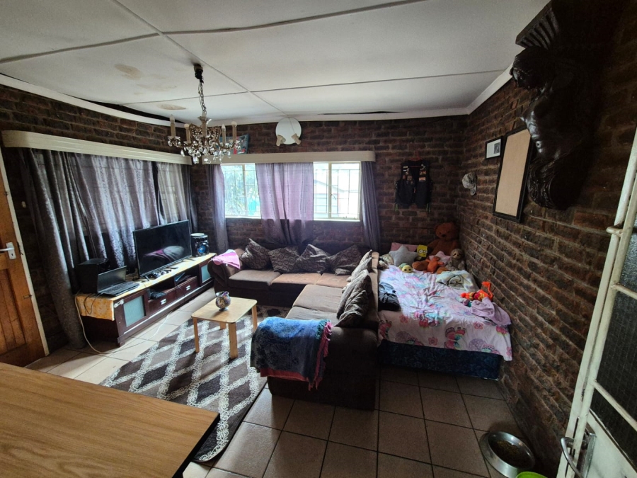 4 Bedroom Property for Sale in Wierda Park Gauteng