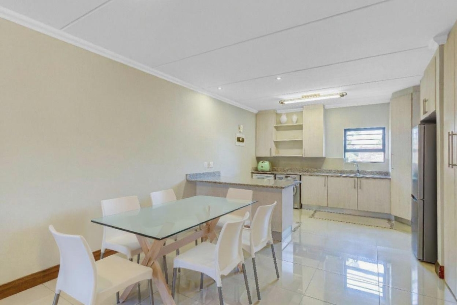 3 Bedroom Property for Sale in Crowthorne AH Gauteng