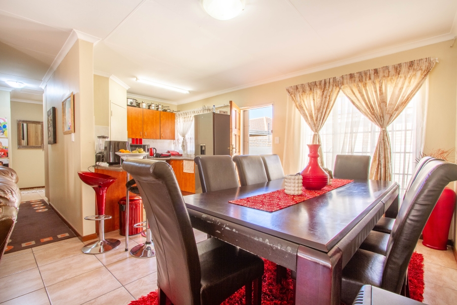 3 Bedroom Property for Sale in Equestria Gauteng