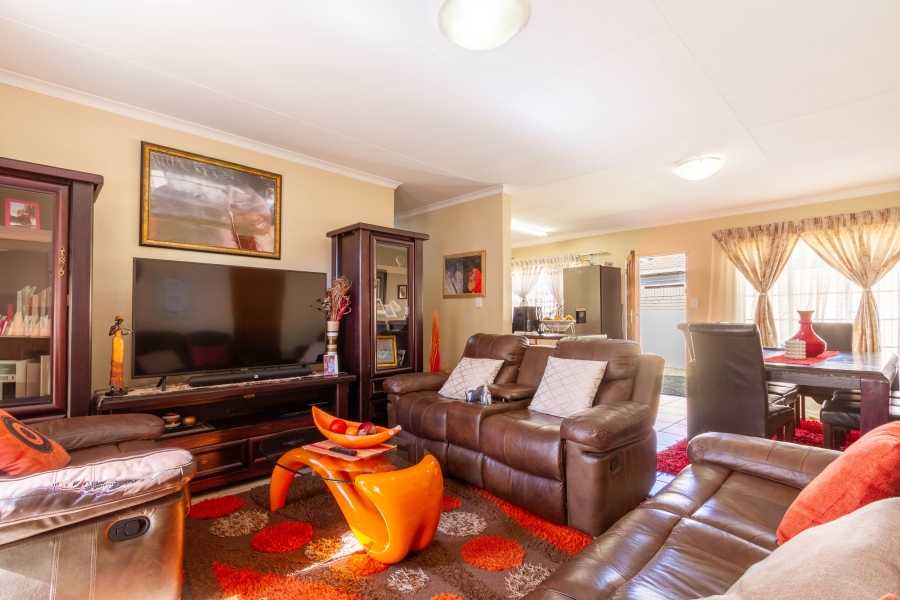 3 Bedroom Property for Sale in Equestria Gauteng