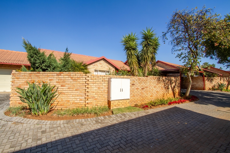 3 Bedroom Property for Sale in Equestria Gauteng