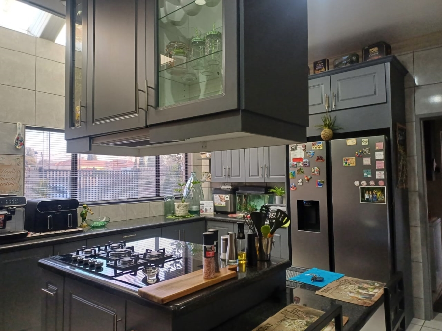 3 Bedroom Property for Sale in Arcon Park Gauteng