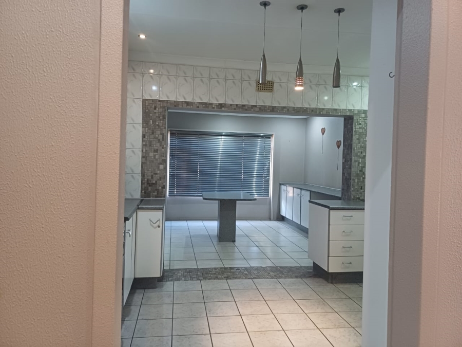 4 Bedroom Property for Sale in Arcon Park Gauteng
