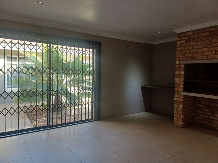4 Bedroom Property for Sale in Arcon Park Gauteng
