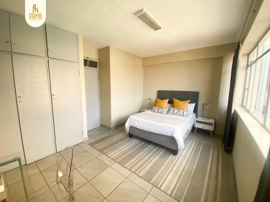 1 Bedroom Property for Sale in Braamfontein Gauteng