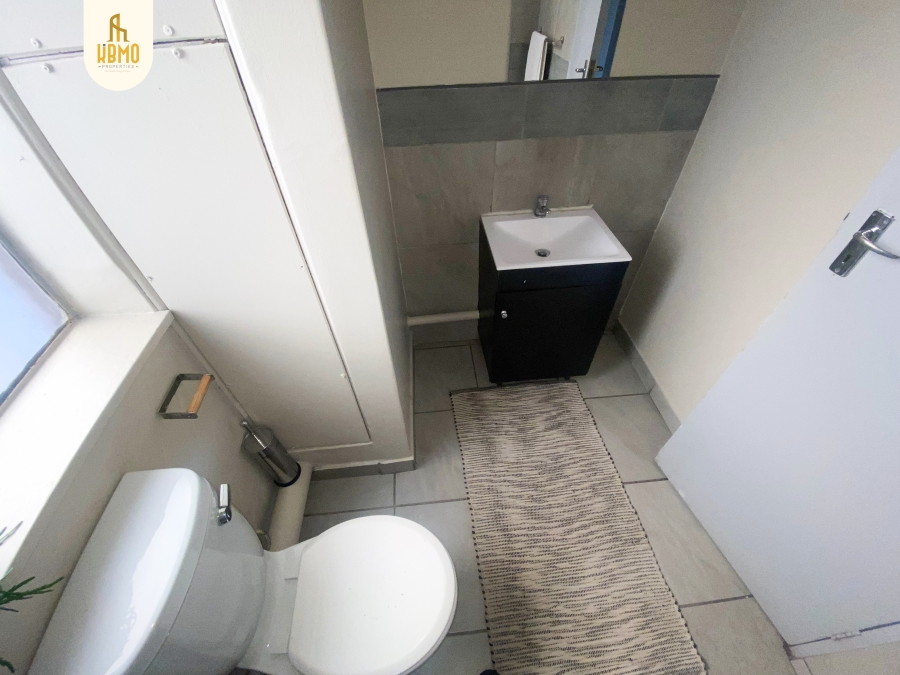 1 Bedroom Property for Sale in Braamfontein Gauteng