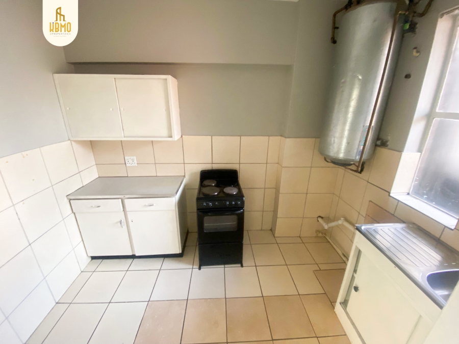 2 Bedroom Property for Sale in Braamfontein Gauteng