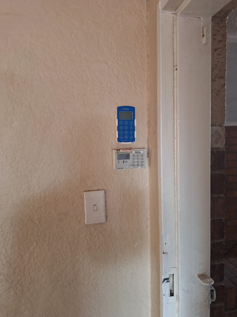 To Let 2 Bedroom Property for Rent in Regents Park Gauteng