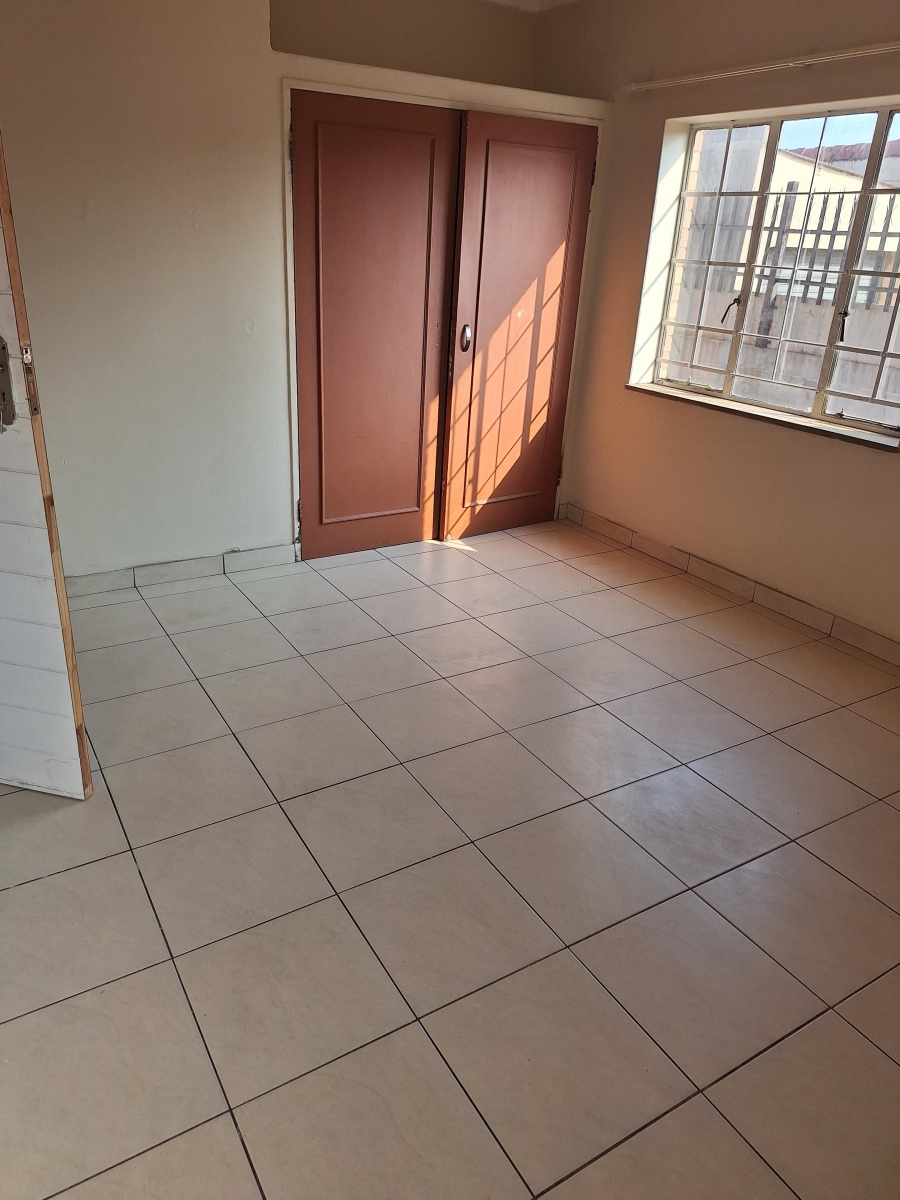 To Let 2 Bedroom Property for Rent in Regents Park Gauteng