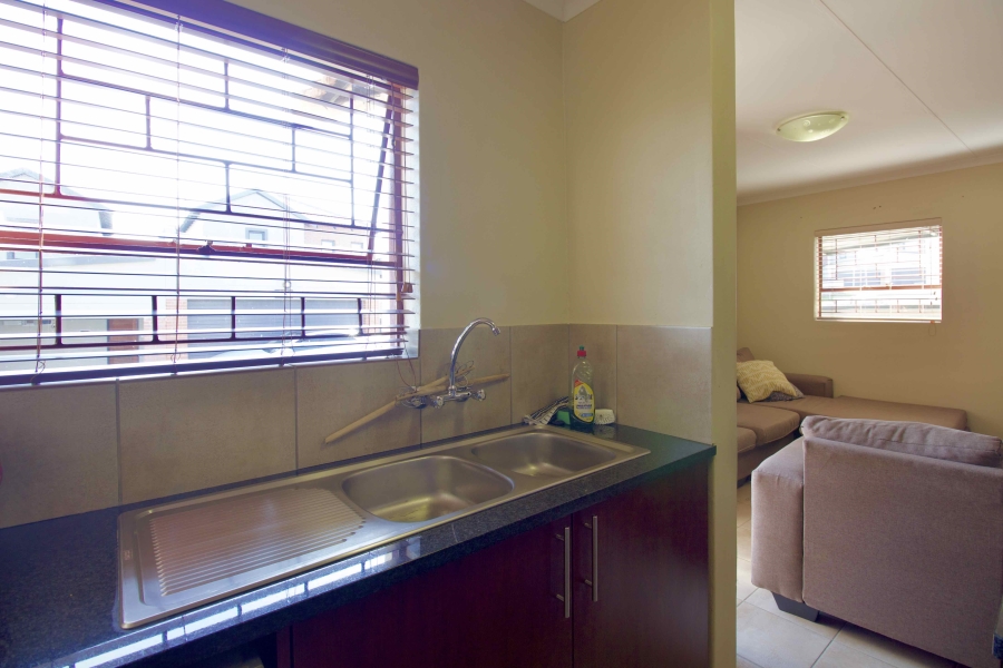 2 Bedroom Property for Sale in Kosmosdal Gauteng