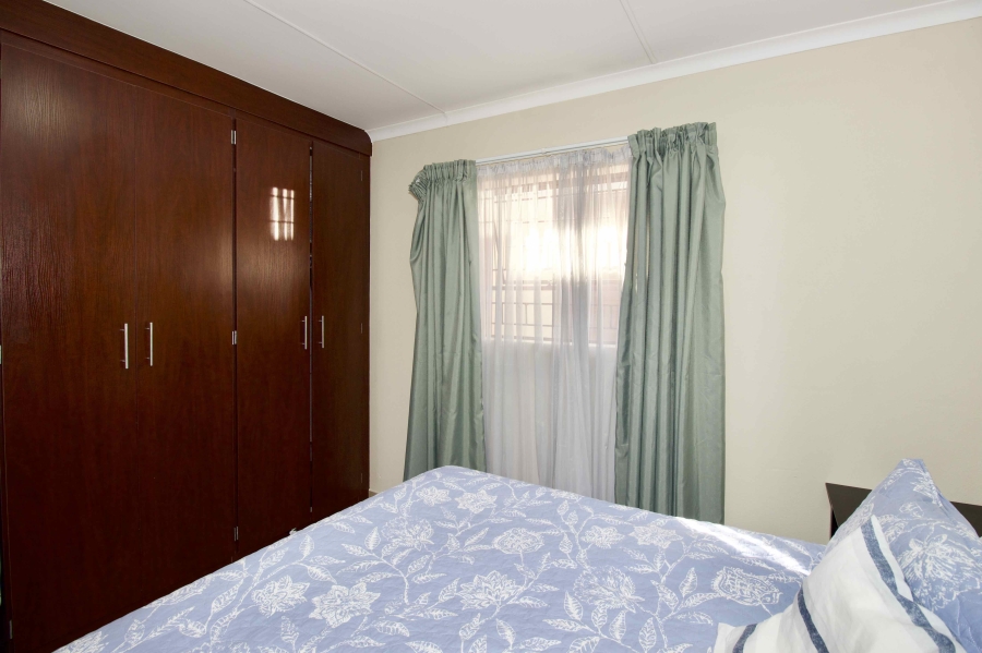 2 Bedroom Property for Sale in Kosmosdal Gauteng