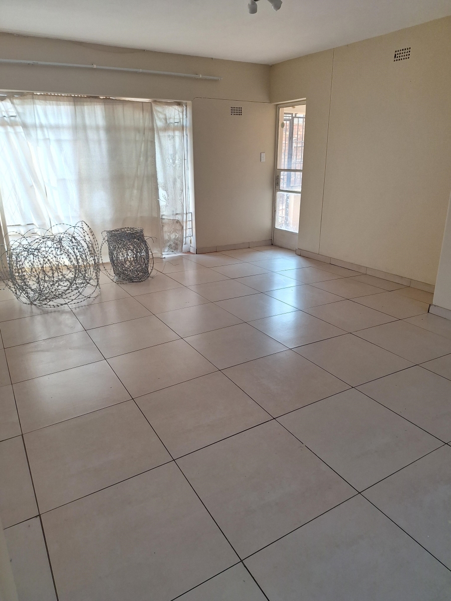 To Let 2 Bedroom Property for Rent in Jeppestown Gauteng