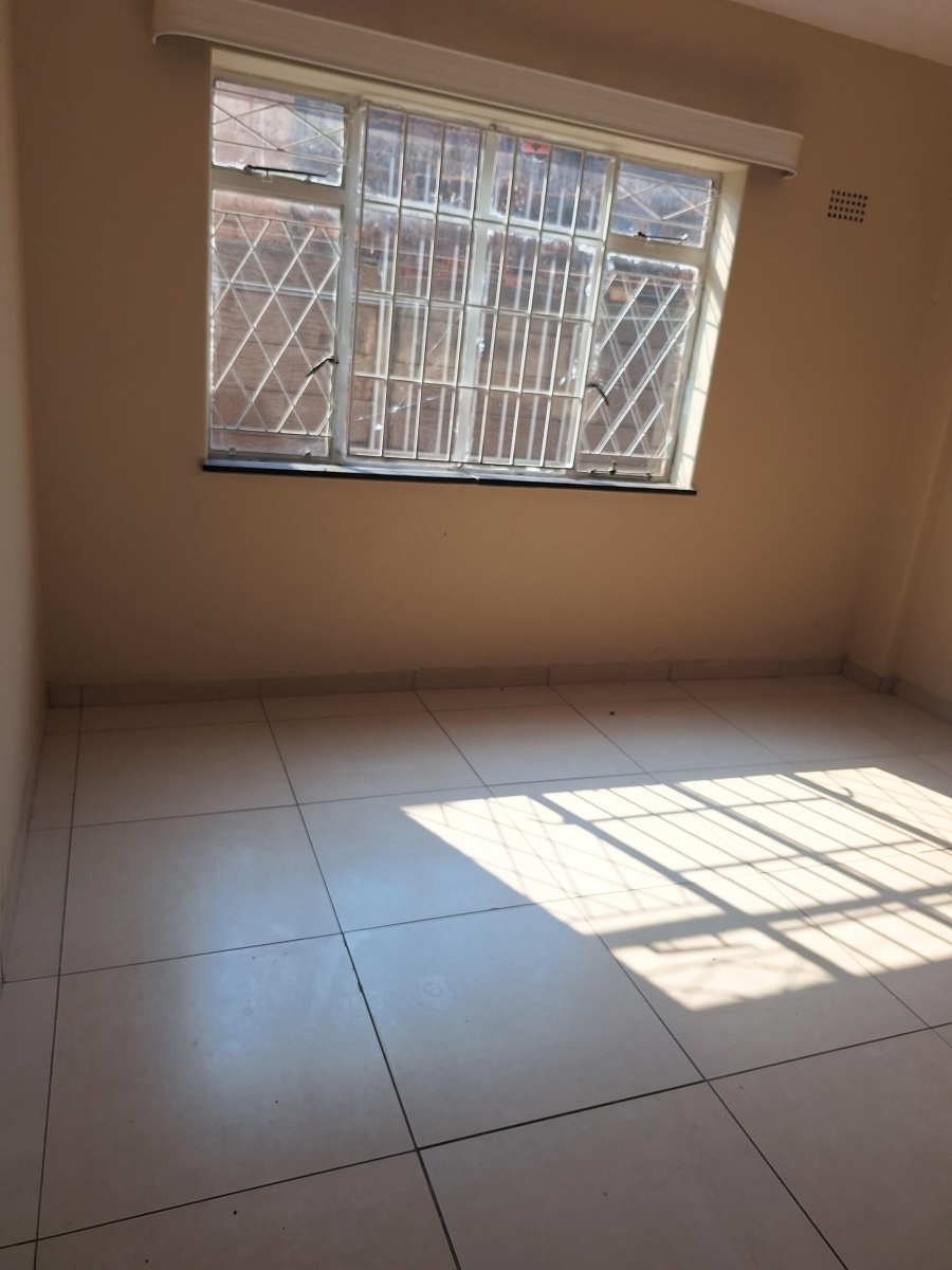 To Let 2 Bedroom Property for Rent in Jeppestown Gauteng