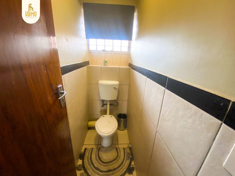 1 Bedroom Property for Sale in Braamfontein Gauteng